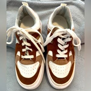 Low top brown/white casual sneakers. Children size 1.5. Excellent used condition